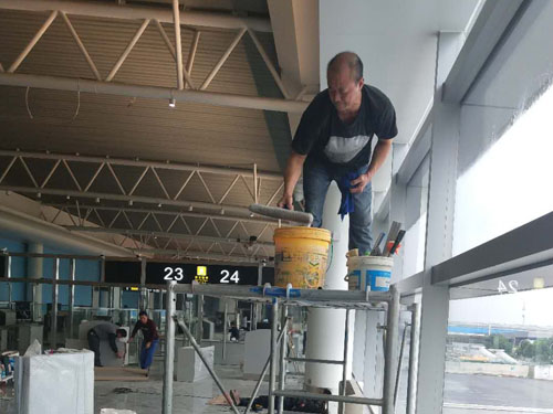 黄花机场第二航站楼开荒保洁